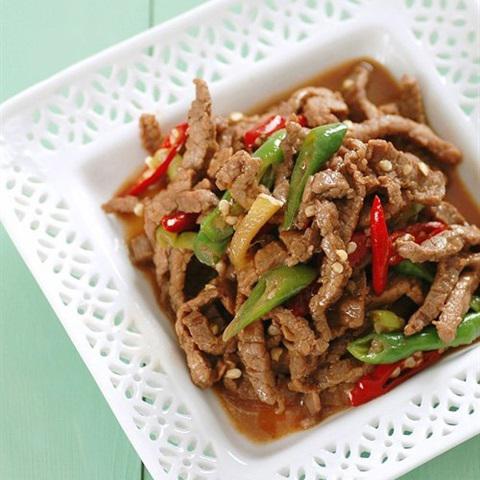 Cách làm thịt bò xào sả ớt