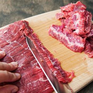 Cách làm thịt bò xào sốt đậu phộng