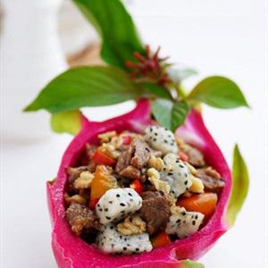 Cách làm thịt bò xào thanh long