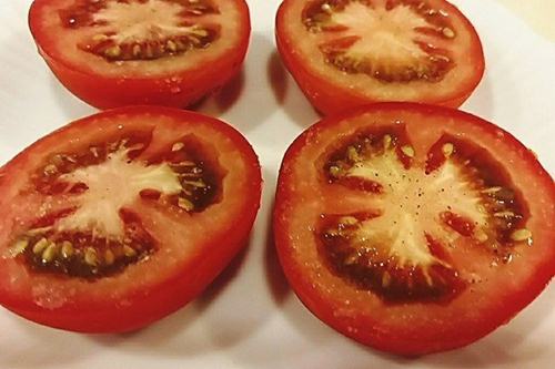 Thịt bò xào xưa rồi, bây giờ phải làm thịt bò bọc trứng cút chiên mới đúng chuẩn