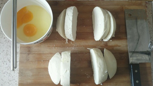 Thịt bò xông khói om hành tây cho bữa cơm đầm ấm