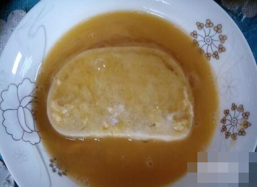 Thịt bò xông khói om hành tây cho bữa cơm đầm ấm