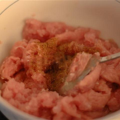 Cách làm thịt bọc trứng cút chiên xù