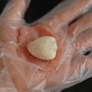 Cách làm thịt bọc trứng cút chiên xù