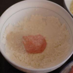 Cách làm thịt bọc trứng cút chiên xù