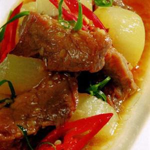 Cách làm thịt chân giò kho củ cải