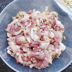 Cách làm thịt chân giò xào lăn