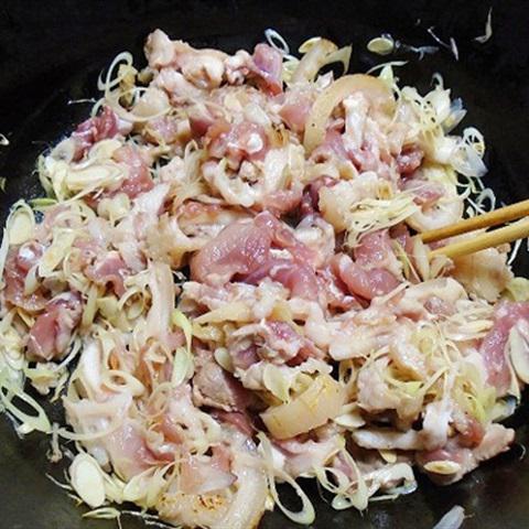 Cách làm thịt chân giò xào lăn