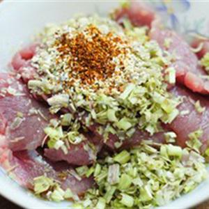 Cách làm thịt chiên sả đậm đà thơm phức