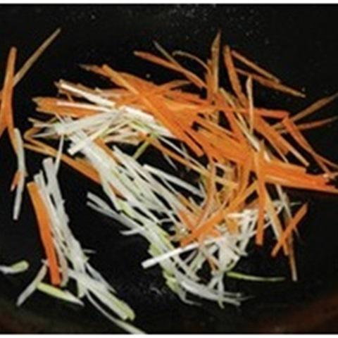 Cách làm thịt chiên xào rau củ