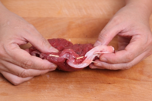 Thịt cuốn nấm bào ngư Nhật hấp dẫn ngon ngất ngây