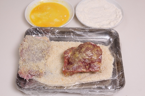 Thịt cuốn nấm bào ngư Nhật hấp dẫn ngon ngất ngây