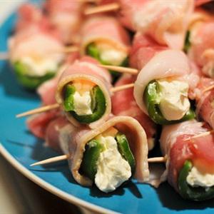 Cách làm thịt cuộn ớt chuông nướng