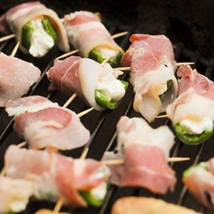 Cách làm thịt cuộn ớt chuông nướng