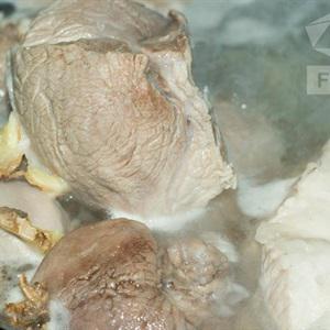 Cách làm thịt đùi heo ngâm mắm