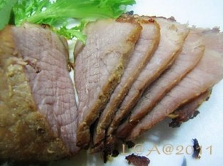 Thịt đùi heo nướng sốt bơ chanh