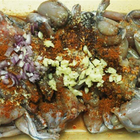 Cách làm thịt ếch xào sa tế