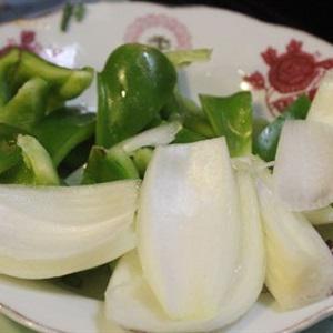 Cách làm thịt gà chiên sốt thơm