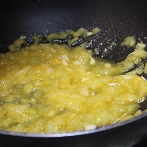 Cách làm thịt gà chiên sốt thơm