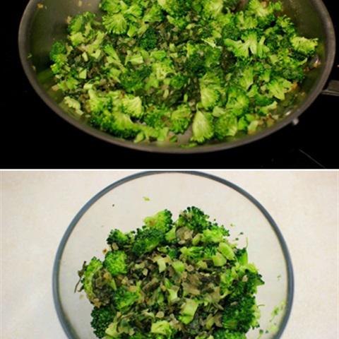 Cách làm thịt gà cuộn bông cải