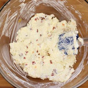 Cách làm thịt gà cuộn bông cải