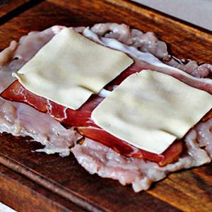 Cách làm thịt gà cuộn phô mai