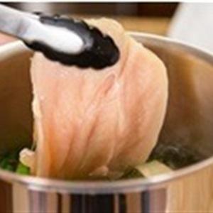 Cách làm thịt gà cuộn rau củ