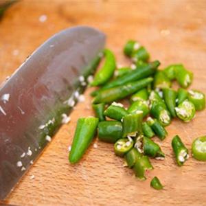 Cách làm thịt gà hầm cay kiểu Hàn