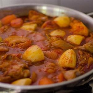 Cách làm thịt gà hầm cay kiểu Hàn