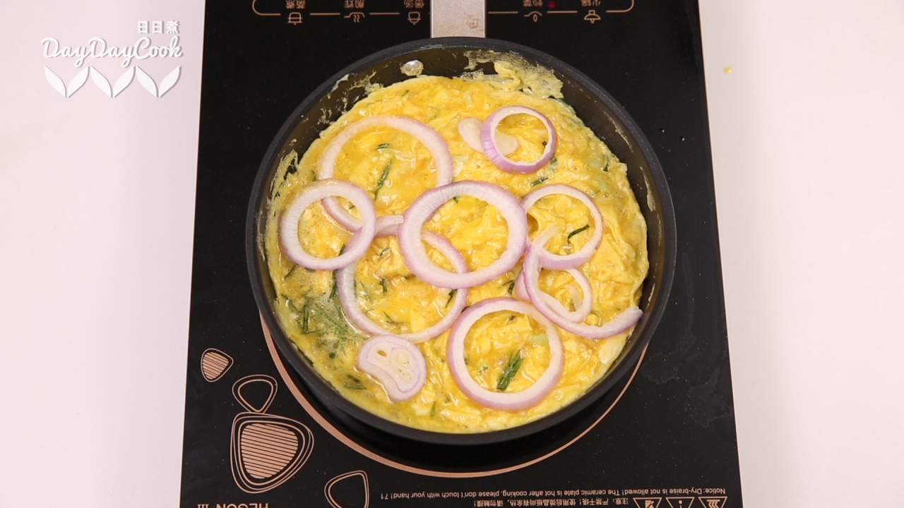 Thịt gà hầm hạt dẻ bùi thơm, hấp dẫn