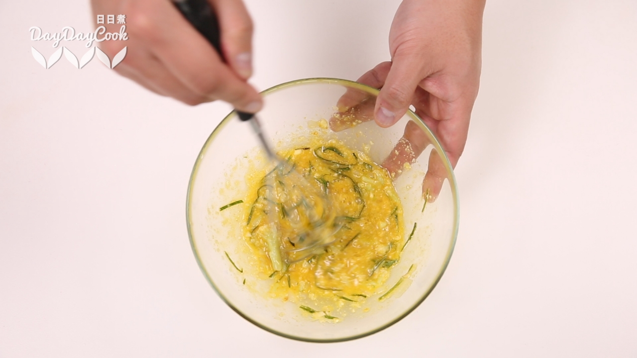 Thịt gà hầm hạt dẻ bùi thơm, hấp dẫn