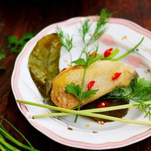 Cách làm thịt gà hấp muối