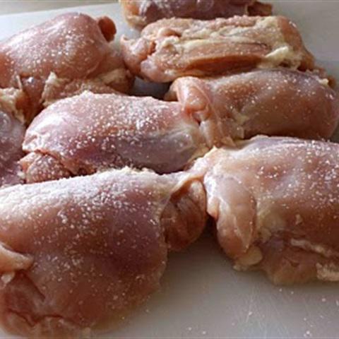 Cách làm thịt gà kho gừng