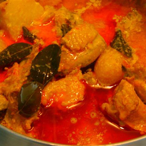 Cách làm thịt gà nấu cà ri