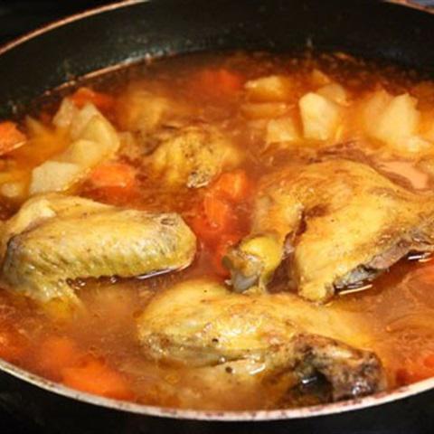 Cách làm thịt gà nấu lagu