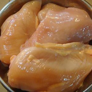 Cách làm thịt gà nướng húng quế