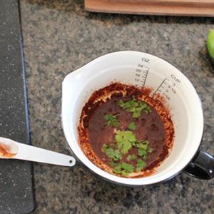 Cách làm thịt gà nướng xiên sốt chanh