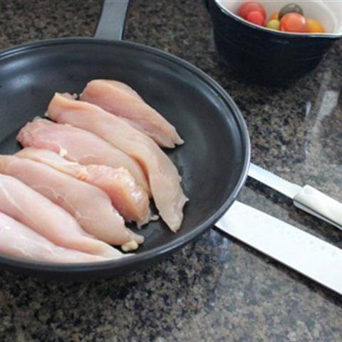 Cách làm thịt gà om cà chua