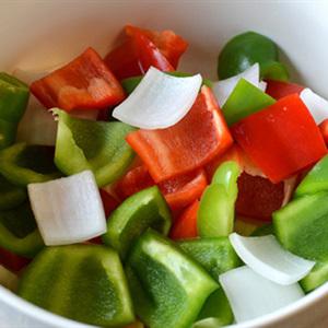 Cách làm thịt gà om khoai tây