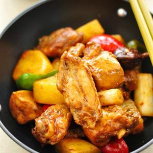 Cách làm thịt gà om khoai tây