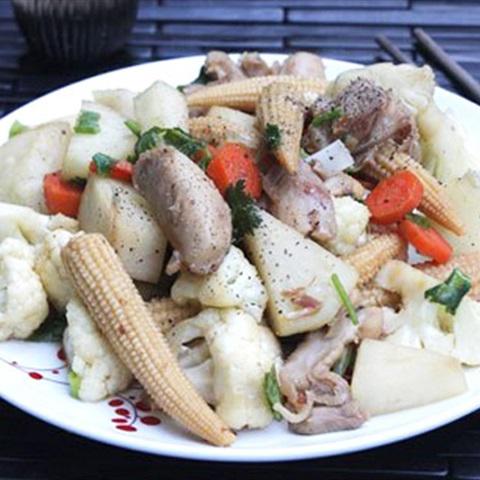 Cách làm thịt gà phi lê xào rau củ