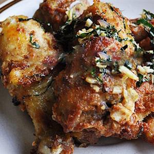 Cách làm thịt gà rang lá lốt