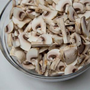 Cách làm thịt gà sốt nấm