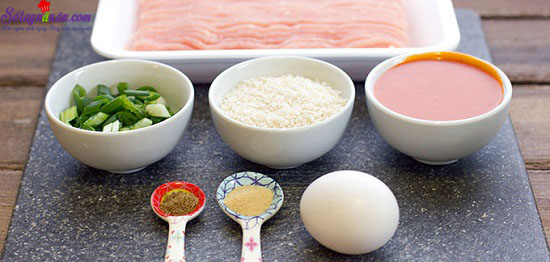 Thịt gà viên hầm sốt trâu – bạn thử chưa?