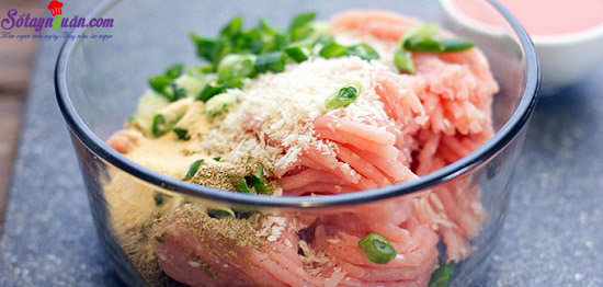 Thịt gà viên hầm sốt trâu – bạn thử chưa?