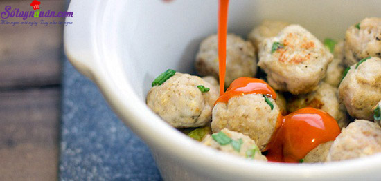 Thịt gà viên hầm sốt trâu – bạn thử chưa?