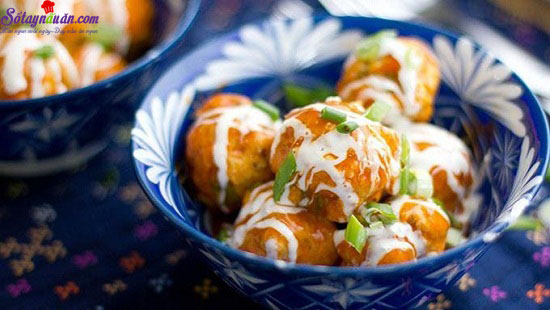 Thịt gà viên hầm sốt trâu – bạn thử chưa?