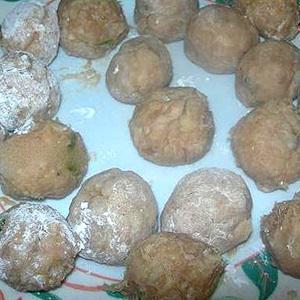 Cách làm thịt gà viên sốt chua ngọt