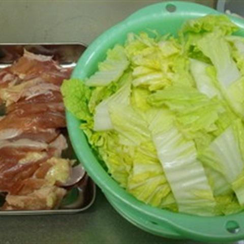 Cách làm thịt gà xào cải thảo