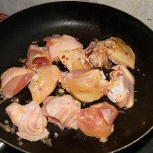 Cách làm thịt gà xào giá